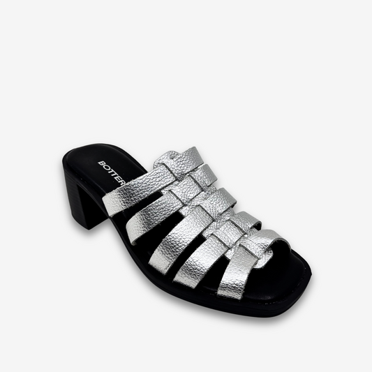 بوتارو - شبشب نسائي بكعب عالٍ من الجلد