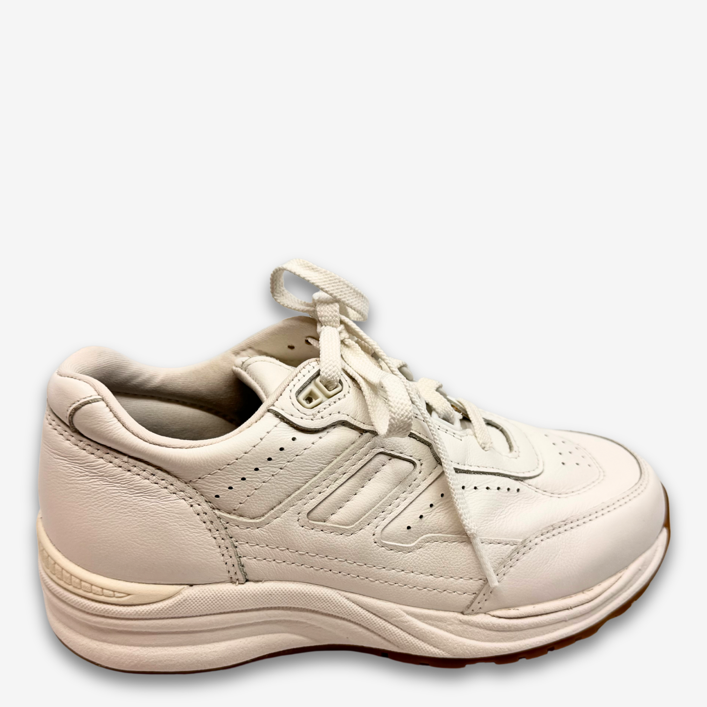 أحذية جلدية رجالية من ساس