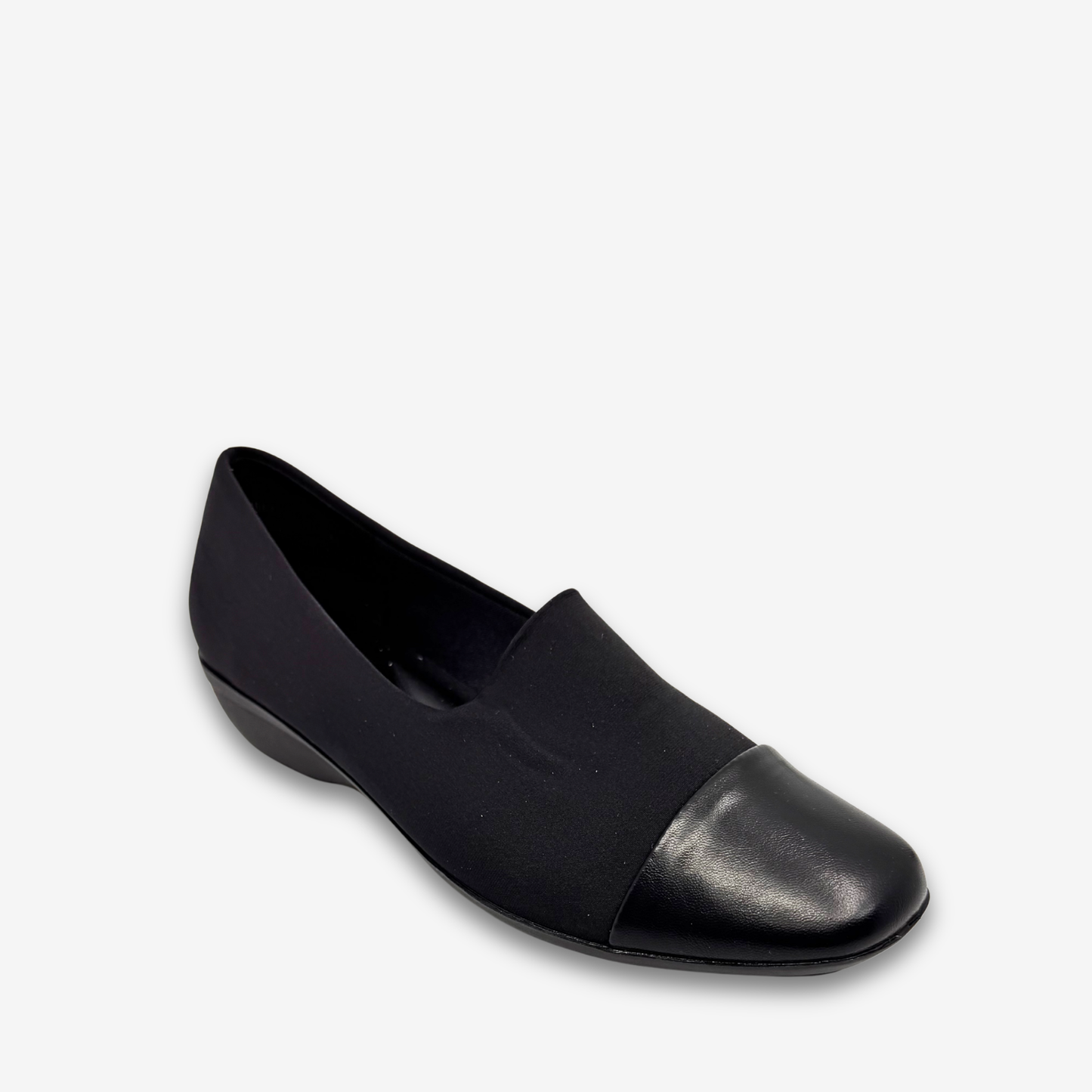 ريو حذاء نسائي مسطح 