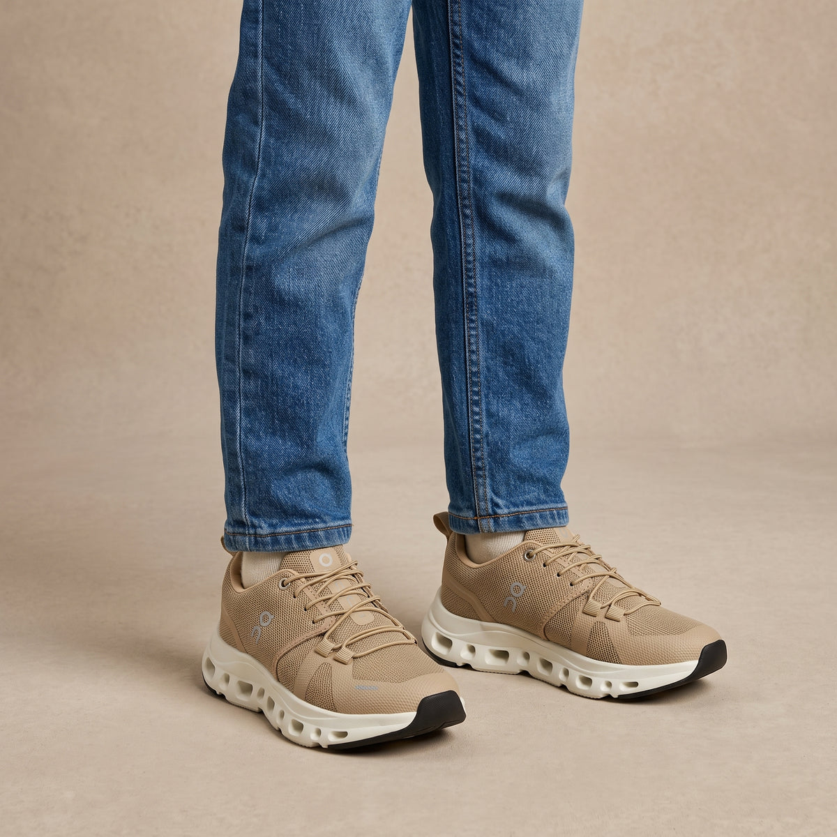 COMFORTO BOY SNEAKERS
