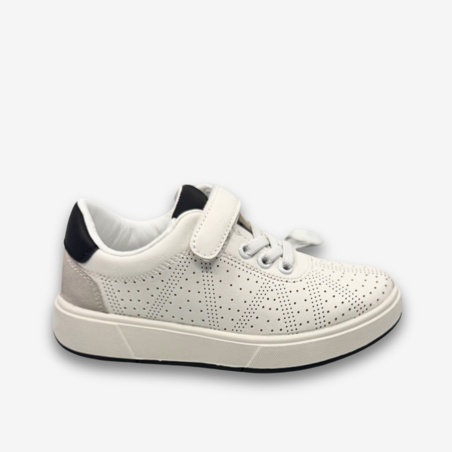 حذاء رياضي للأولاد من ريو