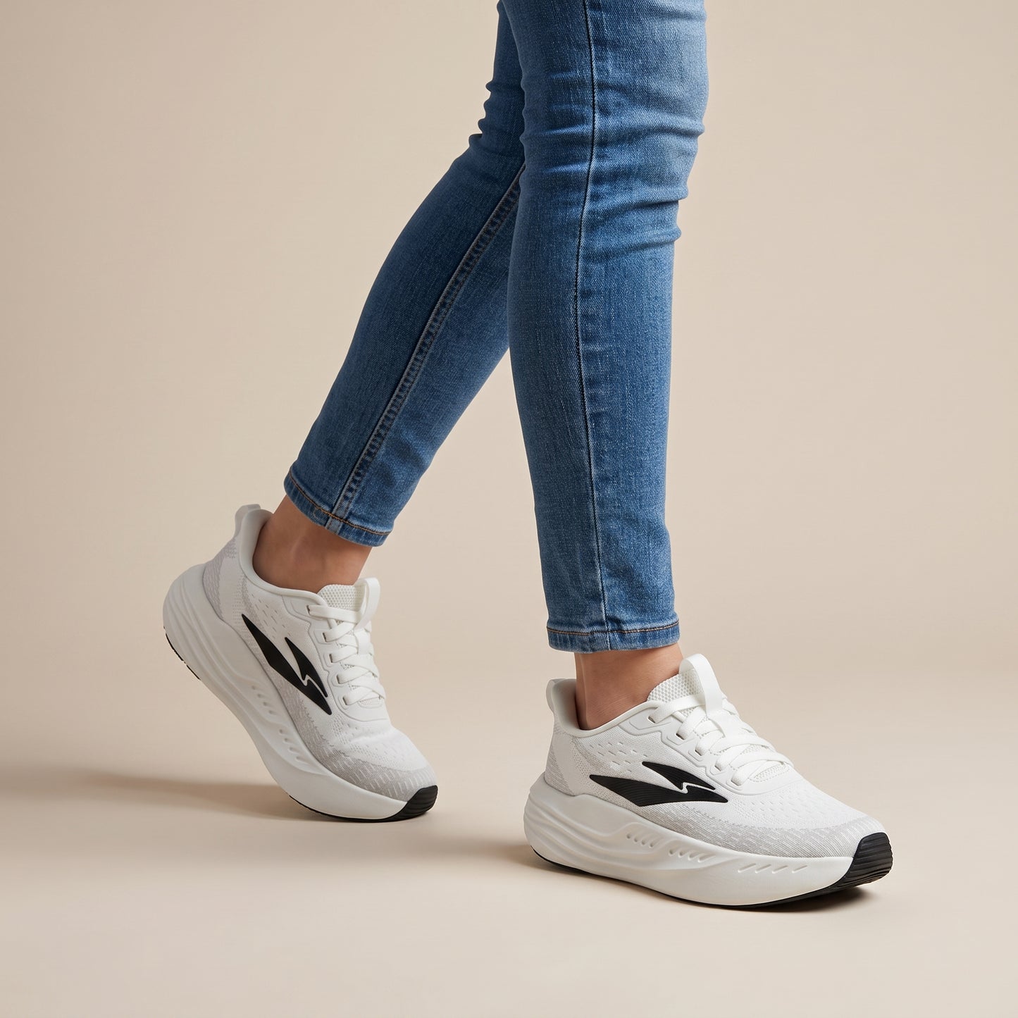 COMFORTO WOMEN SNEAKERS