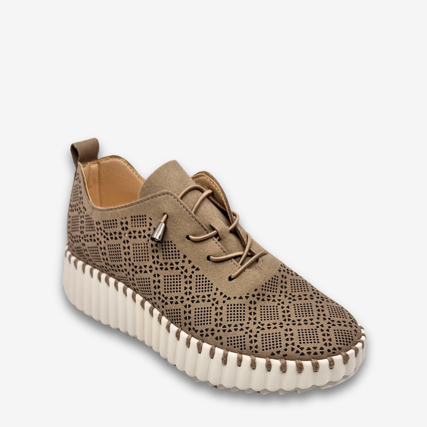 حذاء رياضي مسطح للنساء من كومفورتو