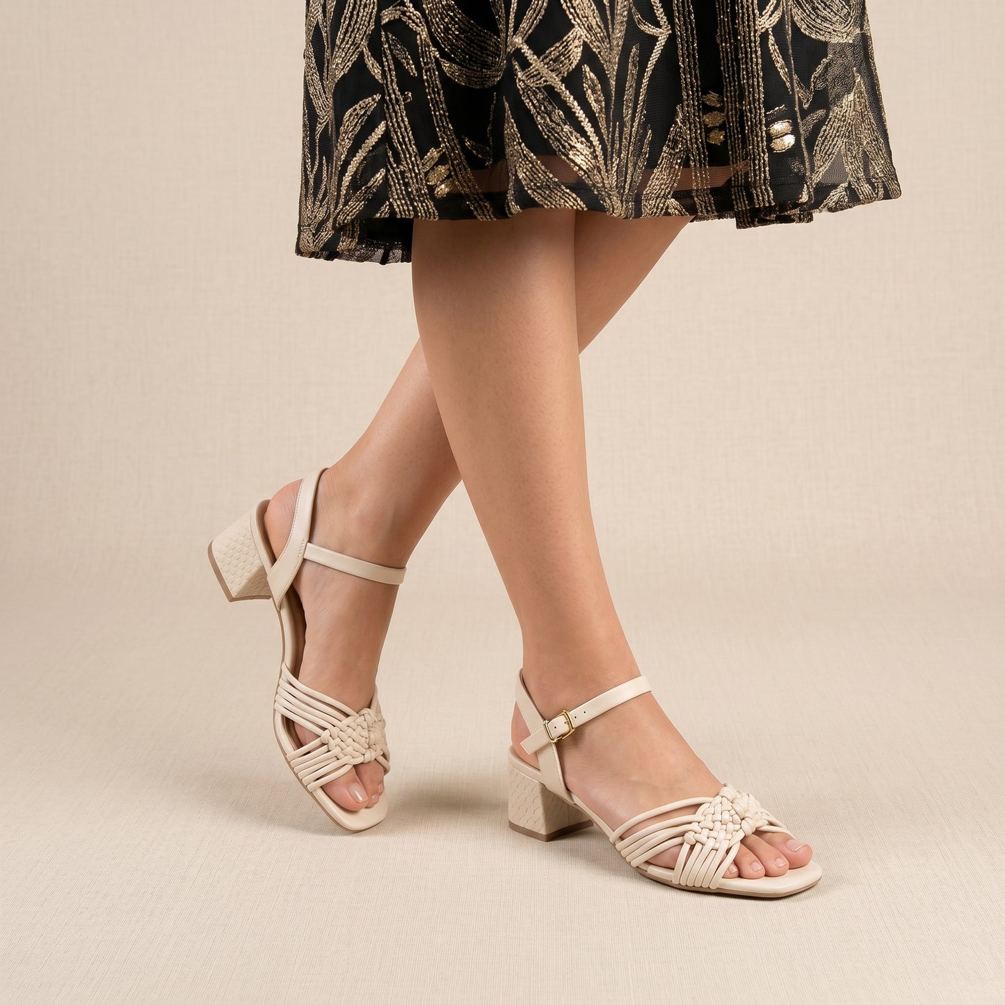 صندل نسائي  بكعب منخفض COMFORT FLEX
