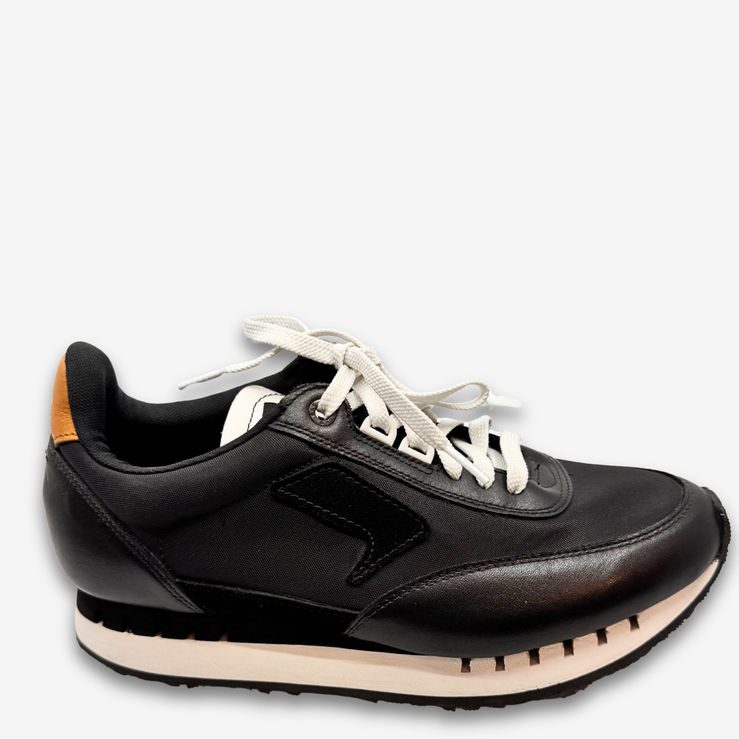 حذاء رياضي رجالي من SAS