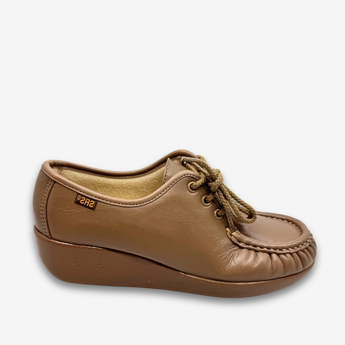 أحذية جلدية نسائية من SAS