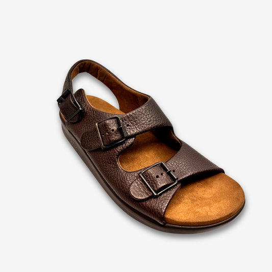 صنادل جلدية للرجال من SAS