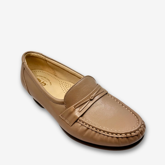 SAS WOMEN  LEATHER SHOES