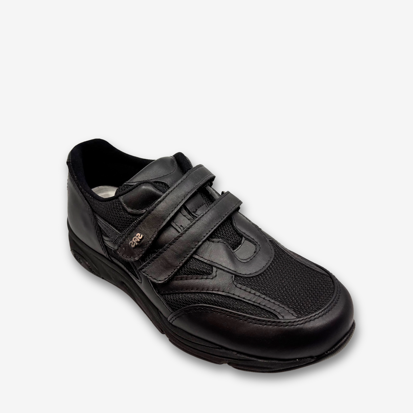 حذاء رياضي جلدي نسائي من SAS