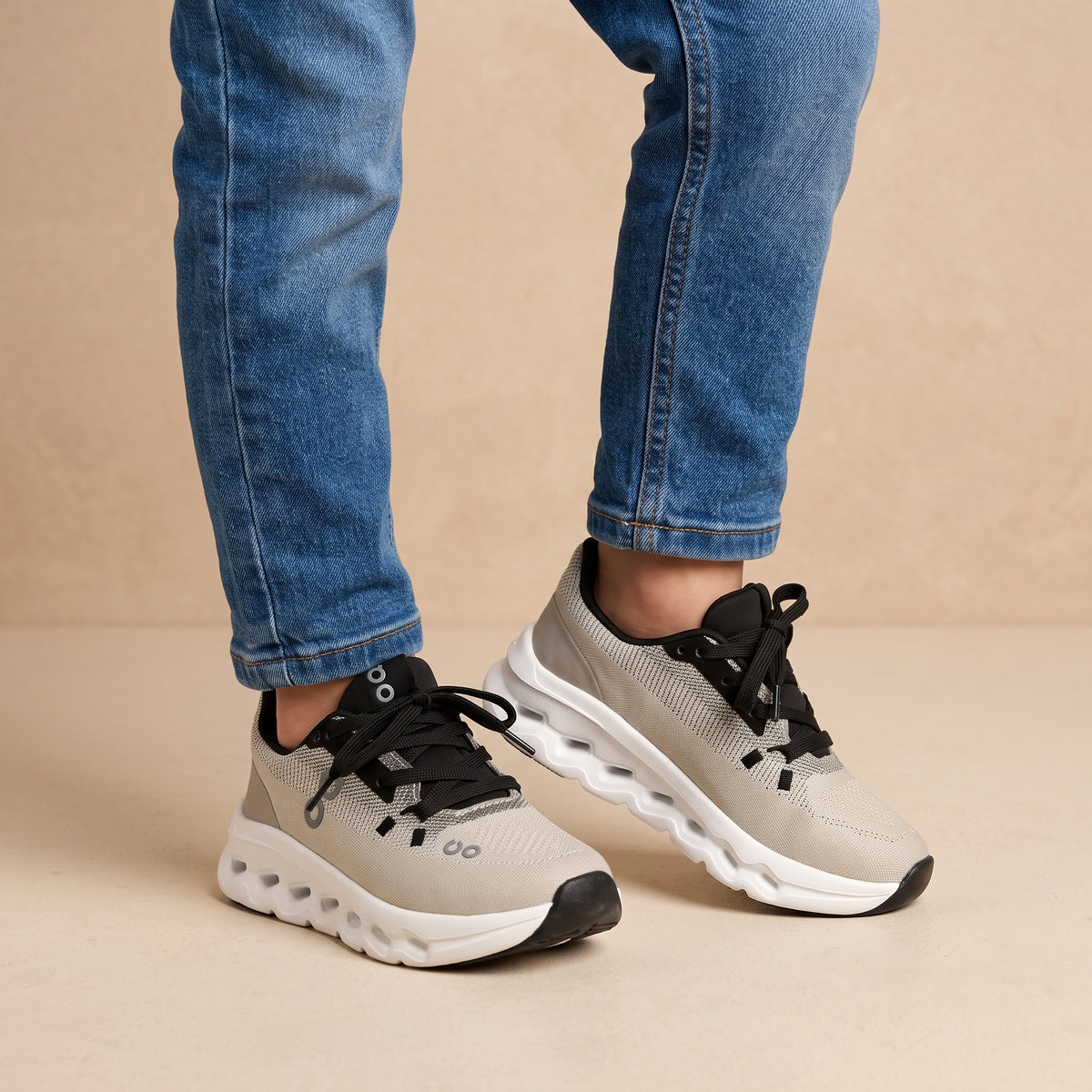 COMFORTO BOY SNEAKERS