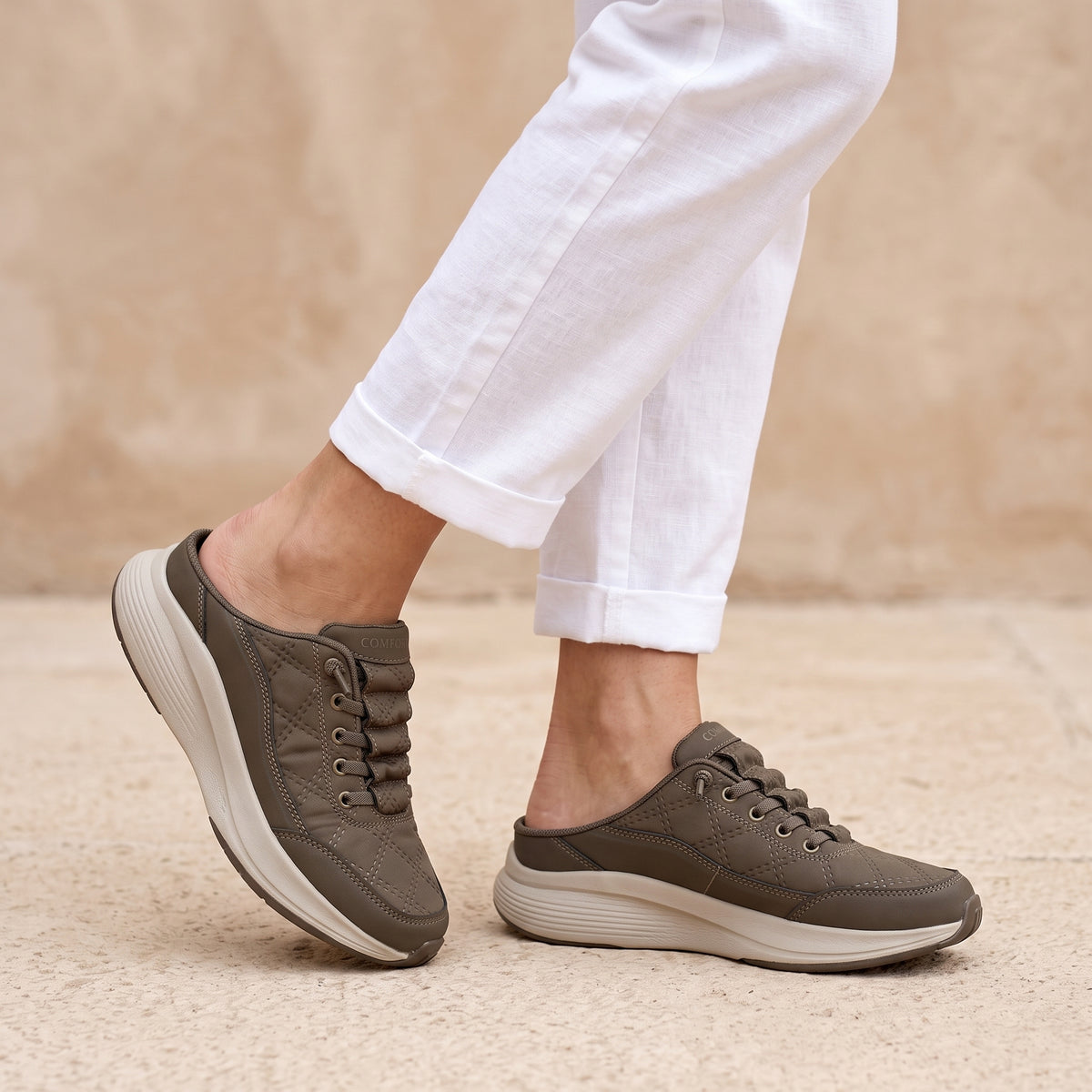 COMFORTO WOMEN MULE